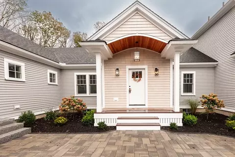 40 Rocky Hill Rd, Andover, MA 01810