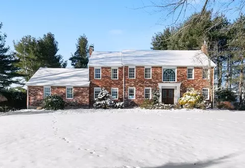 1 Penacook Pl, Andover, MA 01810