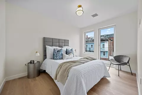 387 Sumner #201, Boston, MA 02128