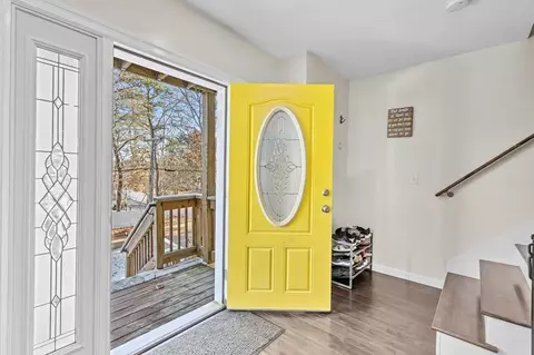 217 Roxy Cahoon Rd, Plymouth, MA 02360
