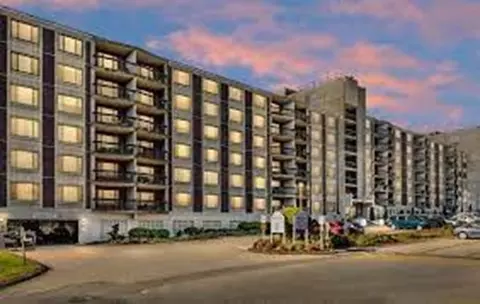 1500 Worcester Rd #108, Framingham, MA 01702