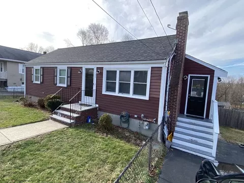 33 Harding Ave, Weymouth, MA 02188
