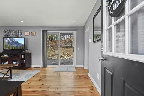 5 Duck Plain Rd, Plymouth, MA 02360