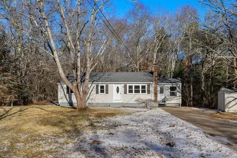 36 Carolyn Dr, Plymouth, MA 02360