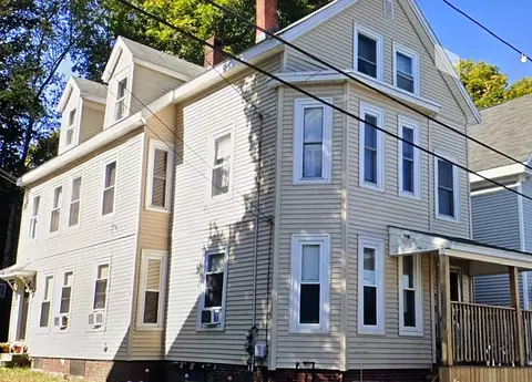 40 Oak Ter, Haverhill, MA 01832