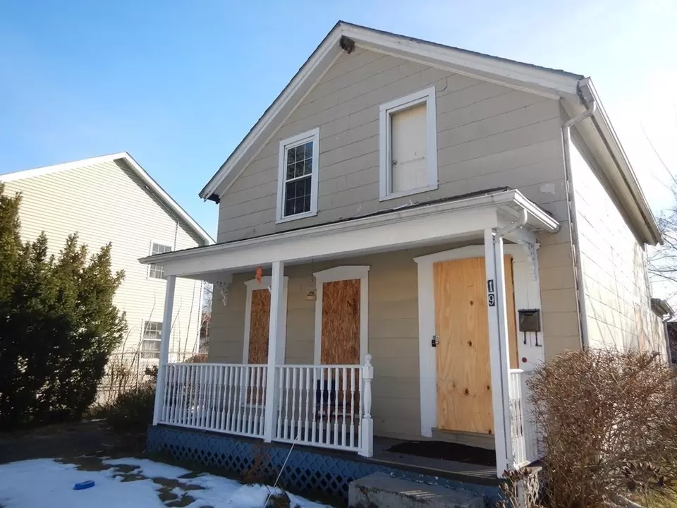 19 Quincy St, Springfield, MA 01109 42 Photos Movoto