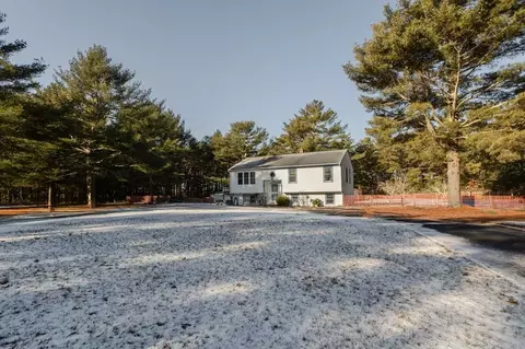 136 Charge Pond Rd, Wareham, MA 02571 photo 2