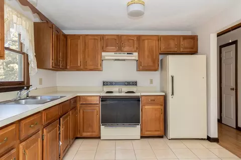 136 Charge Pond Rd, Wareham, MA 02571 photo 22