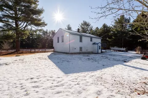 136 Charge Pond Rd, Wareham, MA 02571 photo 4