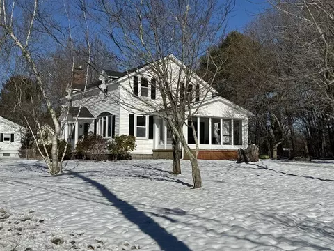 95 Fremont St, Taunton, MA 02780