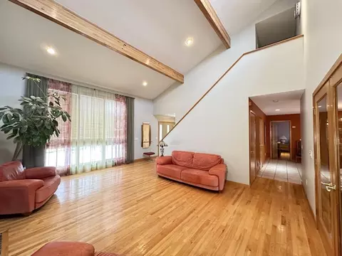 63 Gates Ave, Springfield, MA 01118 photo 2
