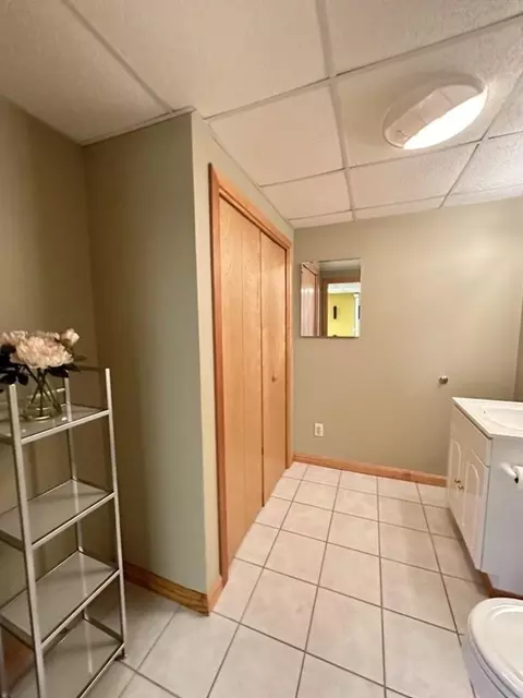 63 Gates Ave, Springfield, MA 01118 photo 29