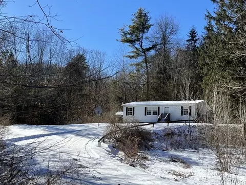 4 Avery Hill Rd, Colrain, MA 01340