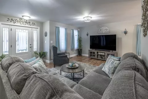 903 Dwelly St, Fall River, MA 02724 photo 13