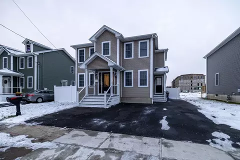 903 Dwelly St, Fall River, MA 02724 photo 2