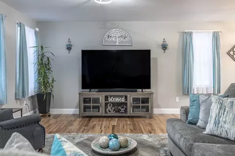 903 Dwelly St, Fall River, MA 02724 photo 14