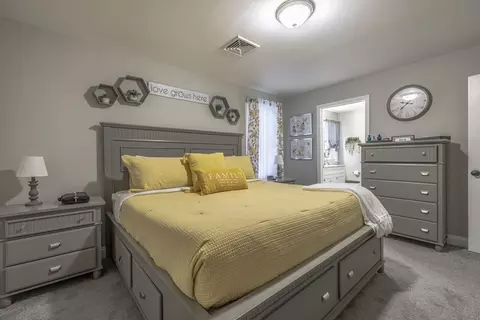 903 Dwelly St, Fall River, MA 02724 photo 32