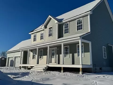 430 Mulpus Rd, Lunenburg, MA 01462