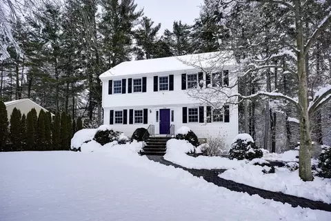120 Breckenridge Rd, Tewksbury, MA 01876