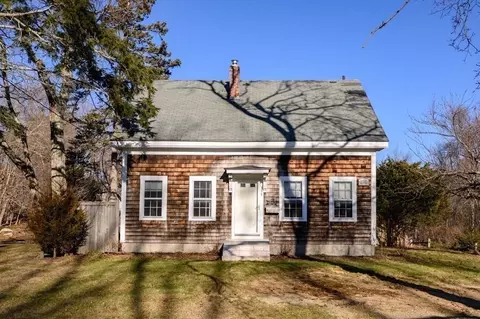 159 High St, Hingham, MA 02043 photo 2
