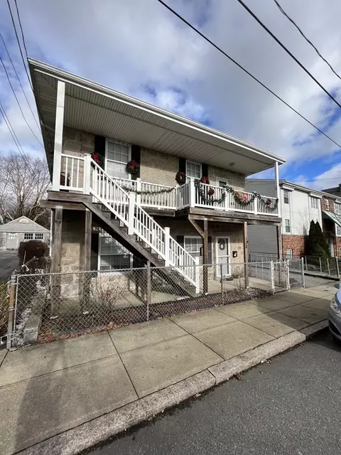 138 Beattie St #1, Fall River, MA 02723