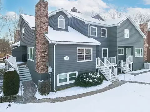 18 Carnation Cir #B, Reading, MA 01867 photo 3