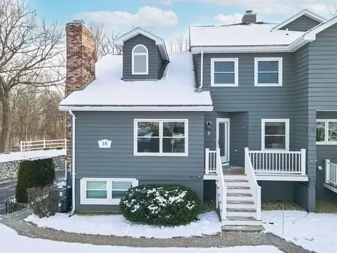 18 Carnation Cir #B, Reading, MA 01867 photo 4