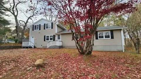 209 Clark St, Rochdale, MA 01542