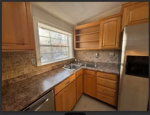 3 Pheasant Ln, Brookfield, MA 01506 photo 5