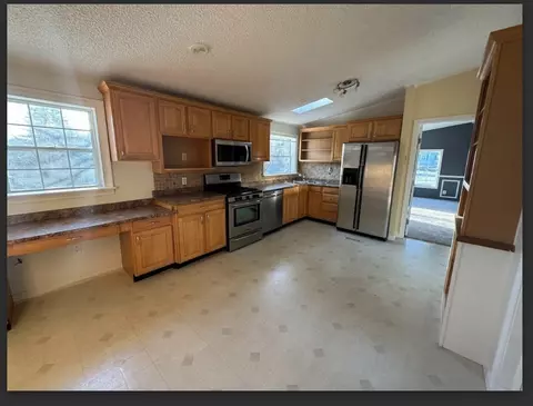 3 Pheasant Ln, Brookfield, MA 01506 photo 3