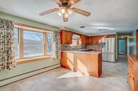 15 Longview Ave, Ware, MA 01082 photo 7