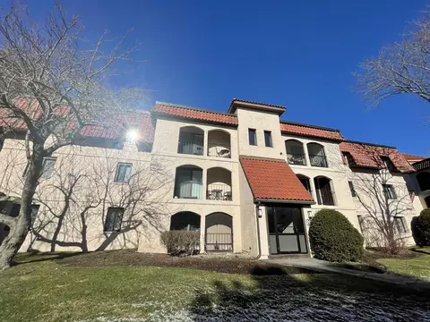 685 Oak St #20-1, Brockton, MA 02301