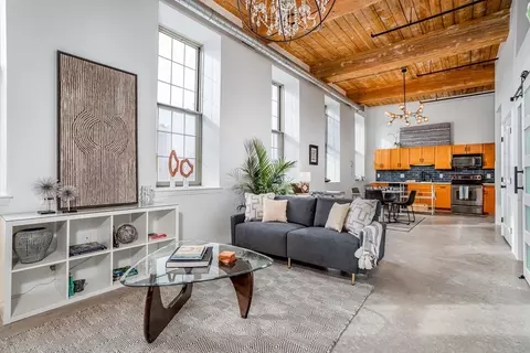 35 Riverwalk Way #R205, Lowell, MA 01854