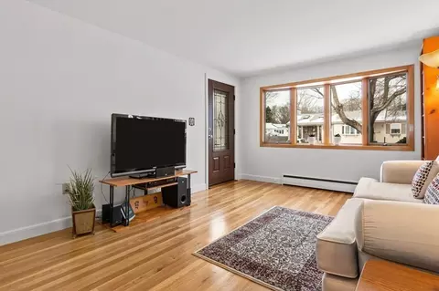 56 Longmeadow Rd, Beverly, MA 01915 photo 5