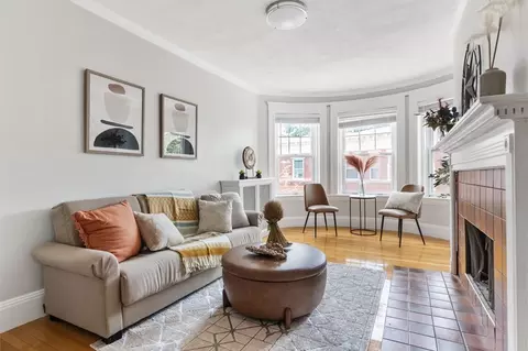 143 Longwood Ave #5, Brookline, MA 02446