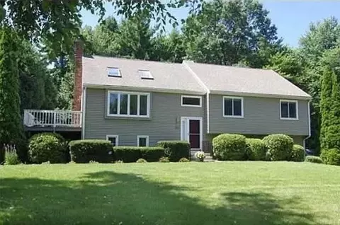 33 Wachusett Dr, Sutton, MA 01590