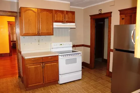 47 Moore, Chicopee, MA 01013 photo 5