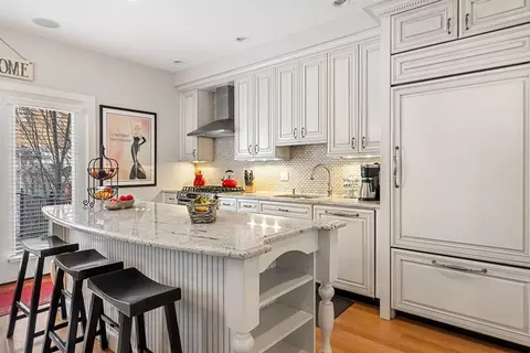 424 W Fourth St #424, Boston, MA 02127