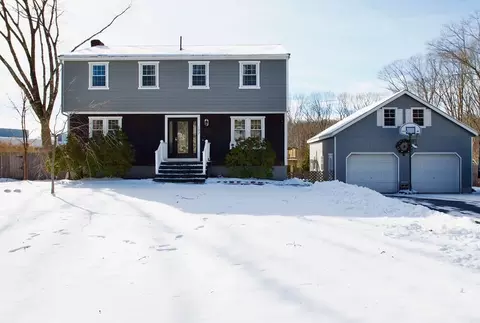 192 Mason Rd, Whitinsville, MA 01588