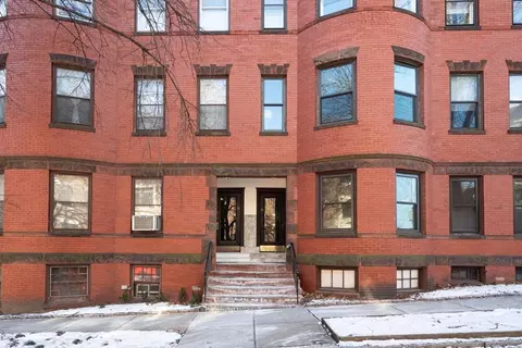 76 Parkman St #1, Brookline, MA 02446