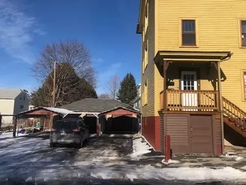 40 Lincoln St, Webster, MA 01570 photo 6