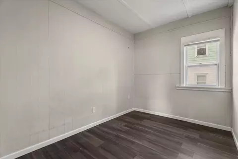 4 Canonicus St, Fall River, MA 02723 photo 10
