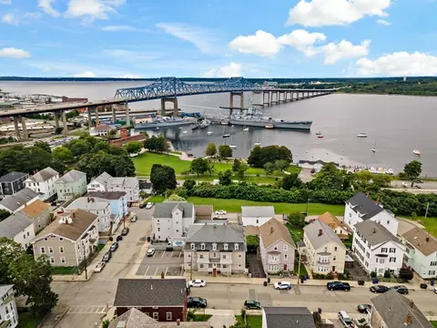 84 Danforth St, Fall River, MA 02720 photo 4