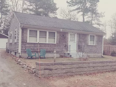 12 Linwood Ave, Wareham, MA 02571 photo 8