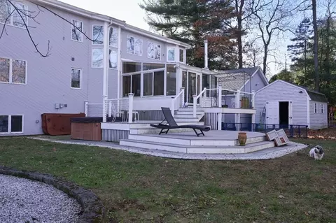 22 Hickory Dr, Worcester, MA 01609 photo 3