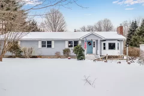 52 S Liberty St, Belchertown, MA 01007