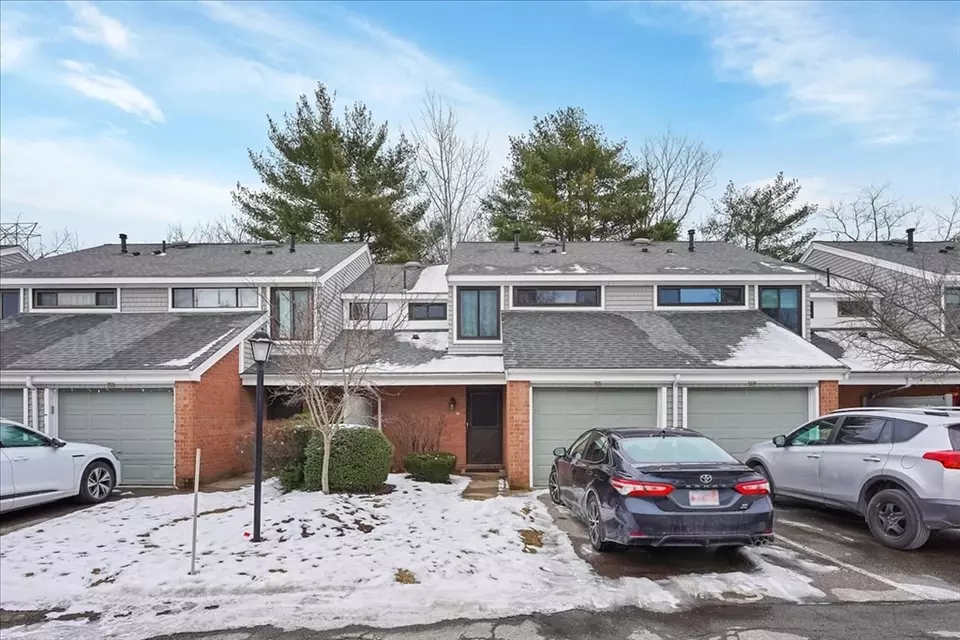 151 Greenbrook Dr 151, Stoughton, MA 02072 26 Photos Movoto