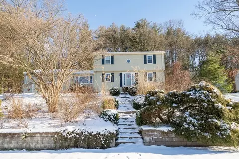 75 Fontaine St, Marlborough, MA 01752