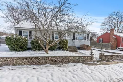 5 Haskell Pl, Peabody, MA 01960