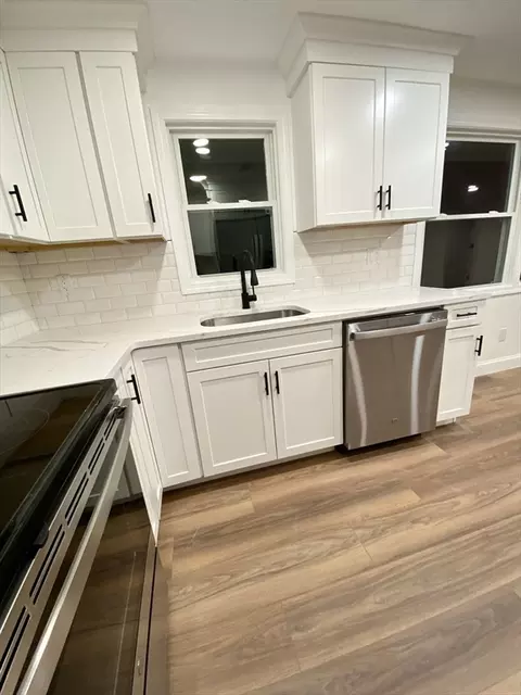 61 Burley St, Danvers, MA 01923 photo 5